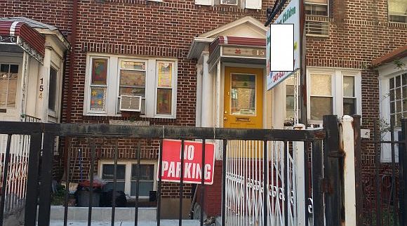 2nd image of 152 E 21st St