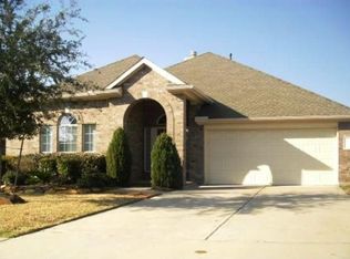 10203 Chestnut Creek Way, Pearland, TX 77584