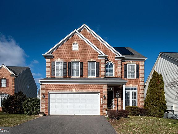 3rd image of 1004 Hotchkiss Ct