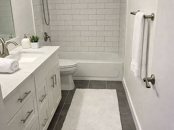 Bathroom #2 - 3rd Floor - with staging