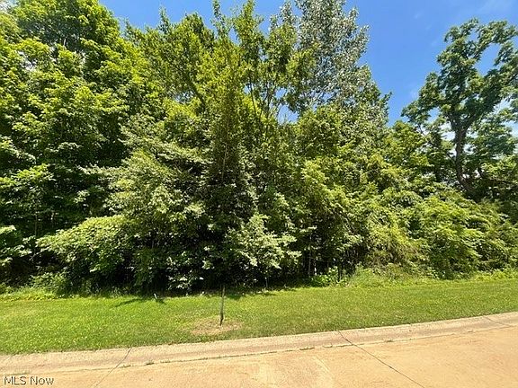 5th image of V/l 284 Stony Brook Ln