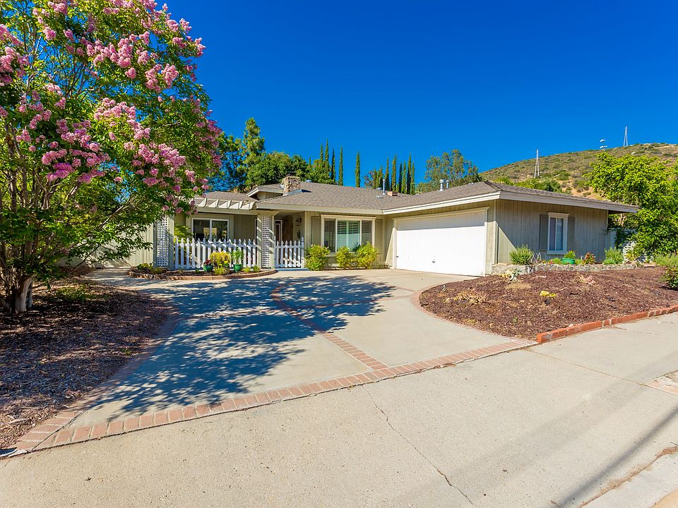 1st image of 9701 Sombra Valley Dr