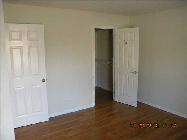 2nd image of 4805 Oak Pointe Dr