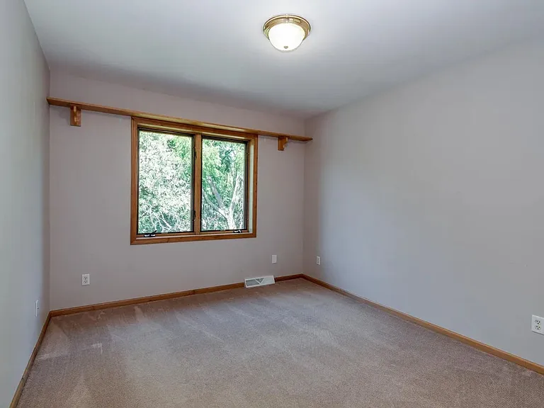 1245 Saint Patrick Way — Photo 41
