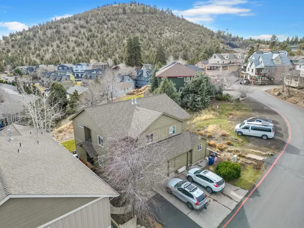 1696 NE Lotus Dr, Bend, OR 97701