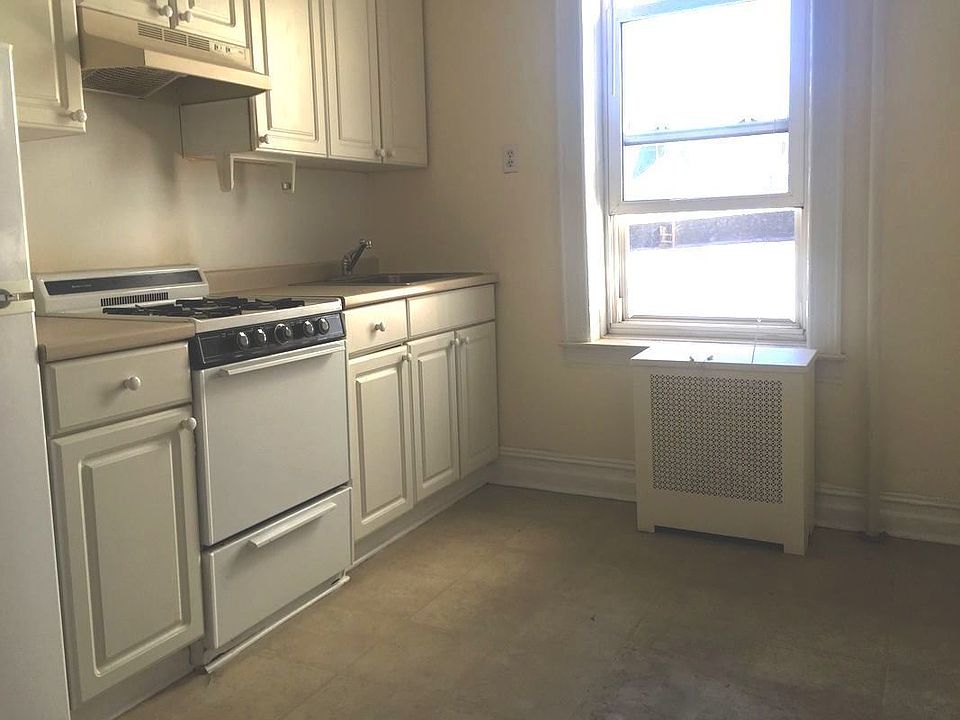 2nd image of 368 79th St #2