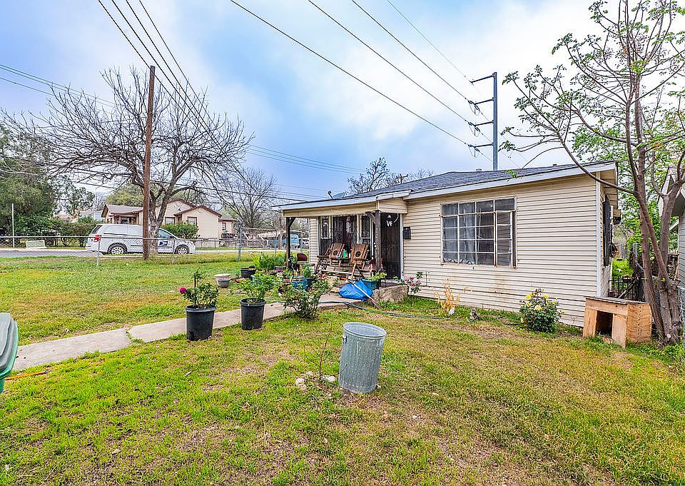 1st image of 2003 Lamar St