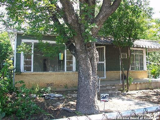 1st image of 303 N PARK PL