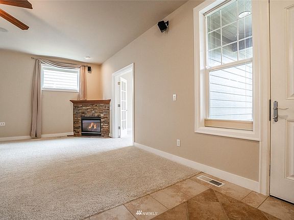 5th image of 3631 Kinsale Ln SE