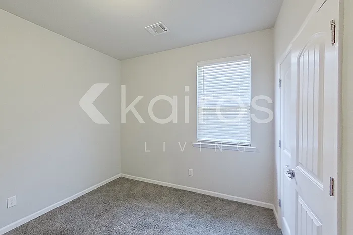 6655 Tiger Pointe Dr — Photo 14