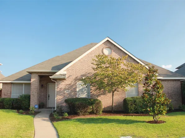 1005 Calgary Ct, Lewisville, TX 75077