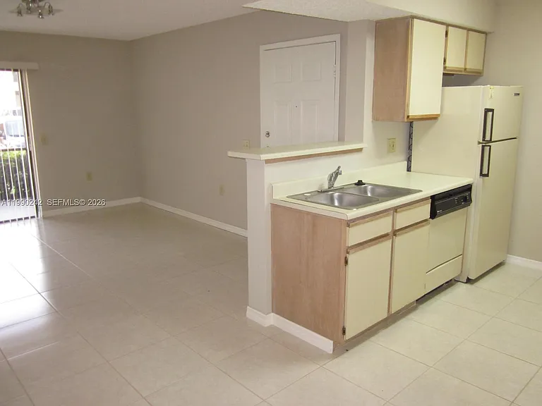 15051 SW 103rd Ln #103 — Photo 2