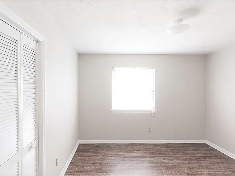 671 Holyoke Ct #C — Photo 8