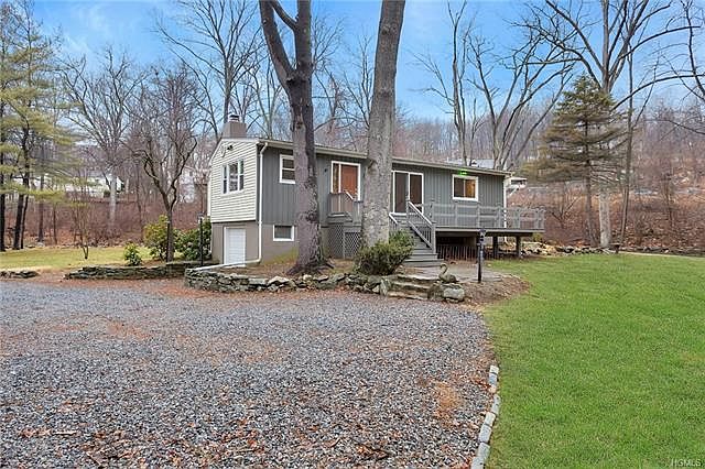 1st image of 19 Ethan Dr
