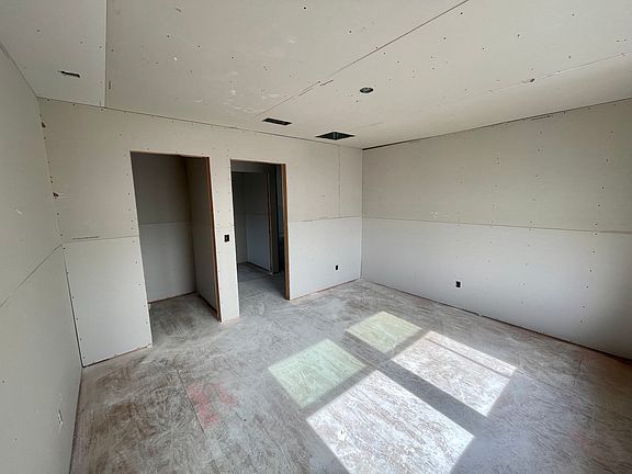 Bedroom 3 with Jack and Jill Bathroom