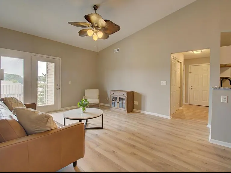 10224 Crossbow Ct #11 — Photo 16