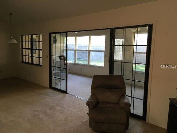 5th image of 543 Bottlebrush Ct