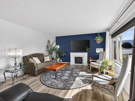 4th image of 6100 Macdonald St