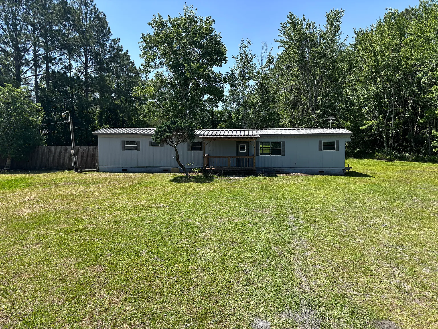 111 Jack Rd — Photo 1