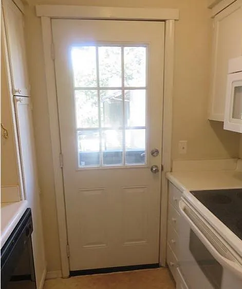 816 Cardinal Creek Blvd #C — Photo 5