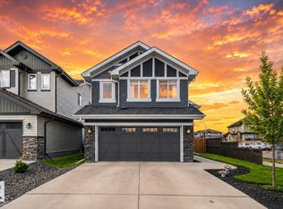 9724 223rd St NW, Edmonton, AB T5T 7B7
