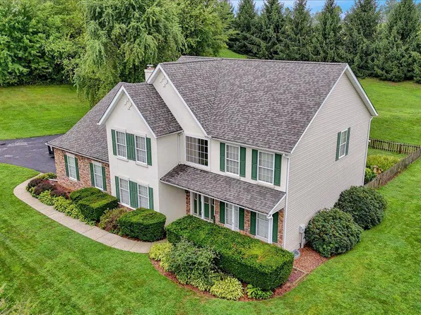 1416 Old Swede Rd, Douglassville, PA 19518