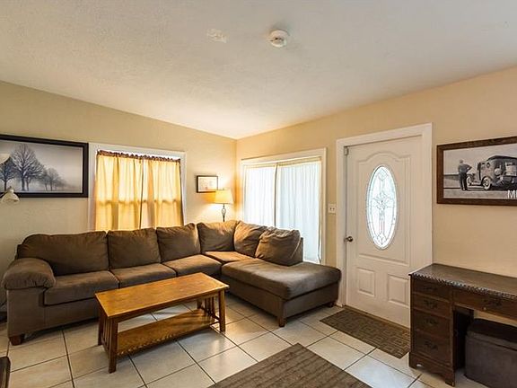 4th image of 7401 Organdy Dr N