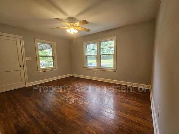 4th image of 117 White Oak Dr Unit B