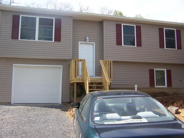 216 Bilger Ave, Pleasant Gap, PA 16823