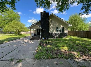 328 G St NE, Miami, OK 74354