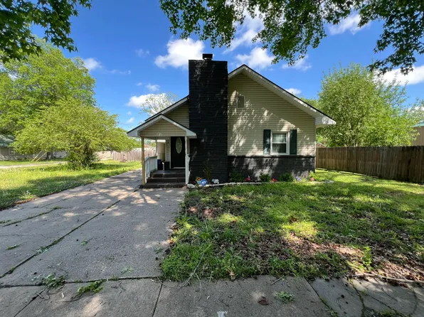 328 G St NE, Miami, OK 74354