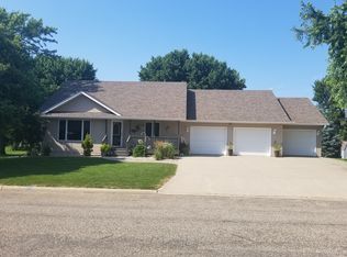 103 Centennial Dr, Ireton, IA 51027