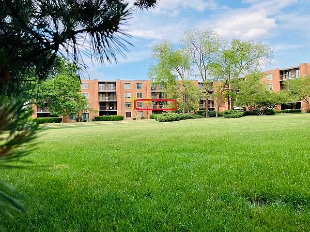 1 bed, 900 sqft, $1,780 — Photo 2