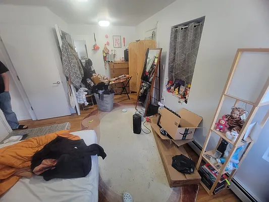 Rented by Yup Realty LLC | media 23