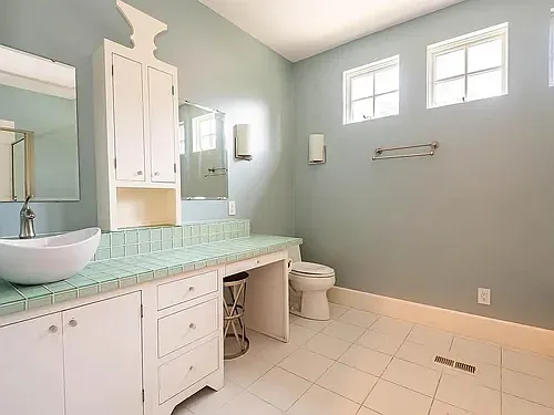 524 S Highland Ave — Photo 24