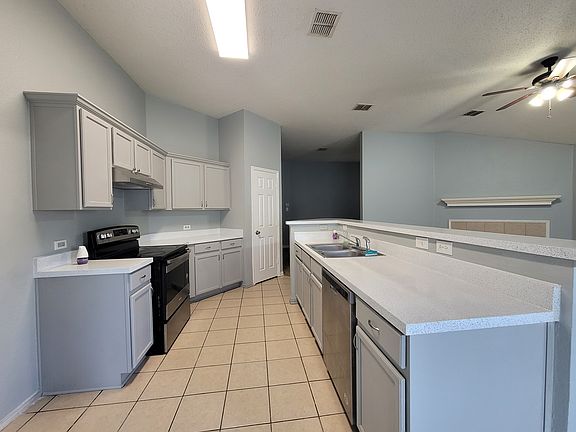 2nd image of 2114 Cedar Park Dr