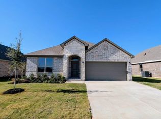 1233 Beltway Ln, Granbury, TX 76048