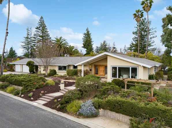 141 Vineyard Ct, Los Gatos, CA 95032