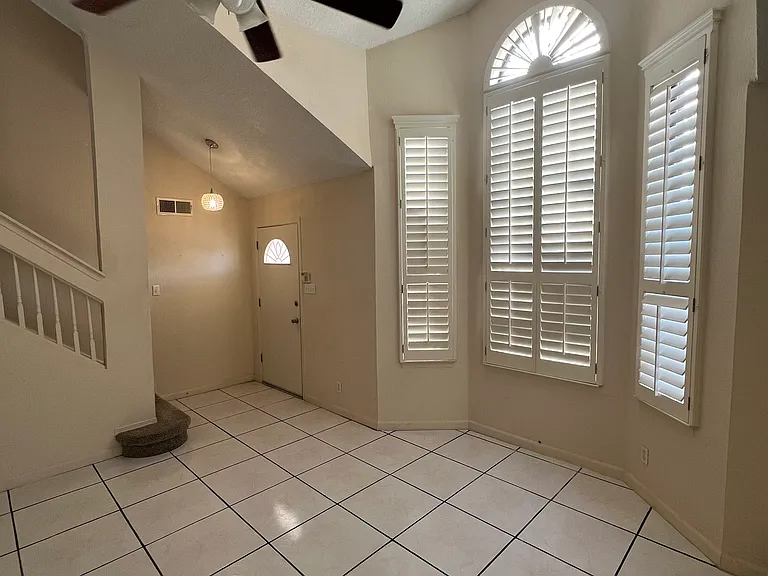 7753 Plaza Azul Rd — Photo 4