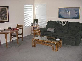 3rd image of 3514 Elm Dr