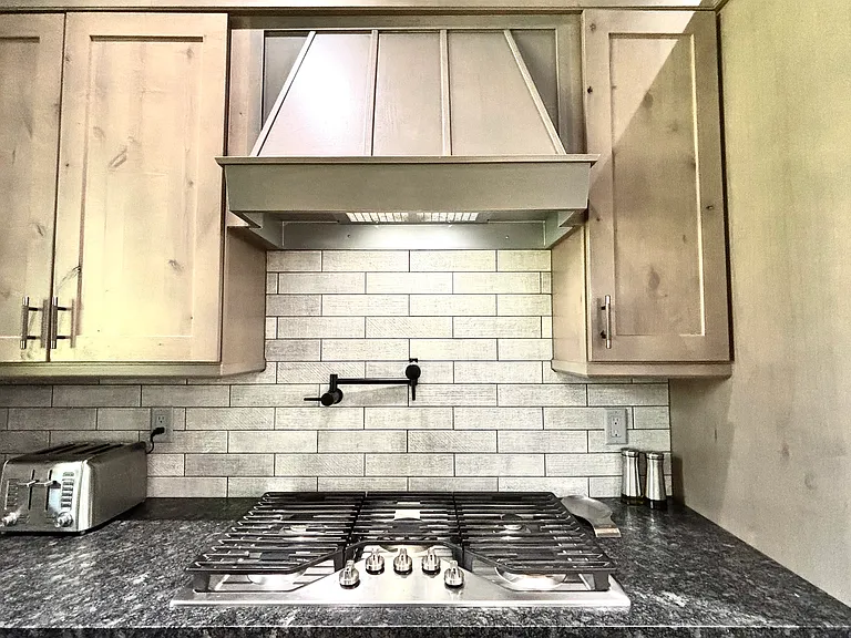 1511 Whitefish Village Dr — Photo 11