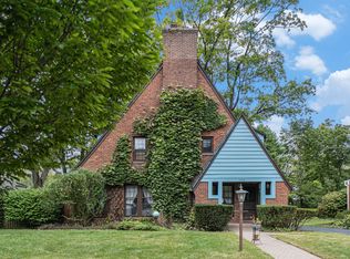 1709 Hermitage Rd, Ann Arbor, MI 48104