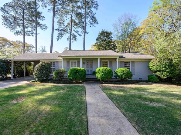 1021 Bienville Ct, Birmingham, AL 35213