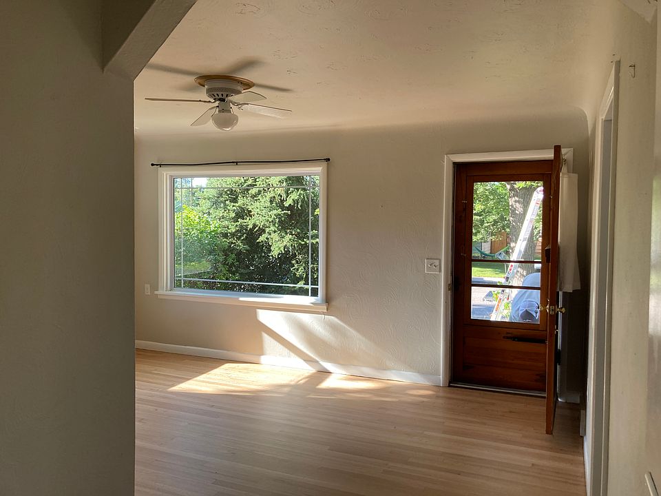 1st image of 325 Dearborn Ave