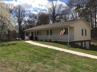 1493 Old Winston Rd, Pinnacle, NC 27043