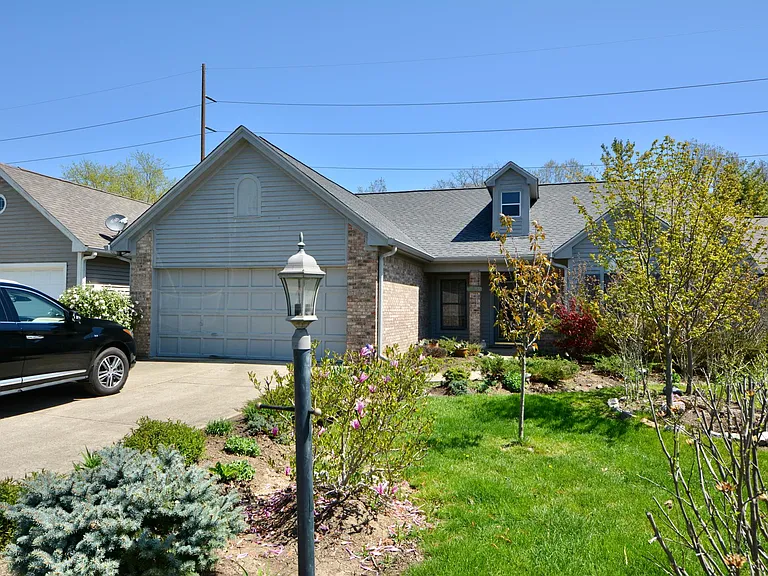7749 Chesapeake Dr E — Photo 2