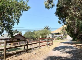 5461 Eagle Ridge Rd, Penngrove, CA 94951