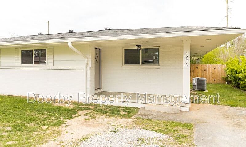 1st image of 4134 Bennett Rd #A