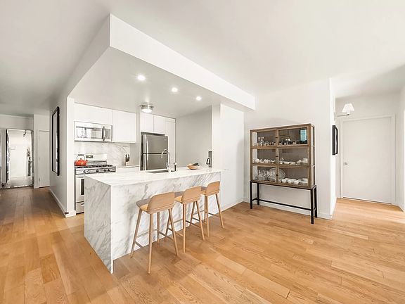 3rd image of 380 Lenox Ave APT 4B
