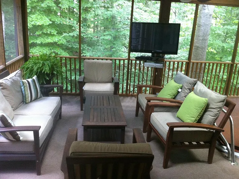 7775 Newington Woods Dr — Photo 23